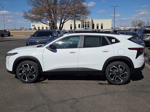 New 2026 Chevrolet Trax RS w/ Driver Confidence Package image 2