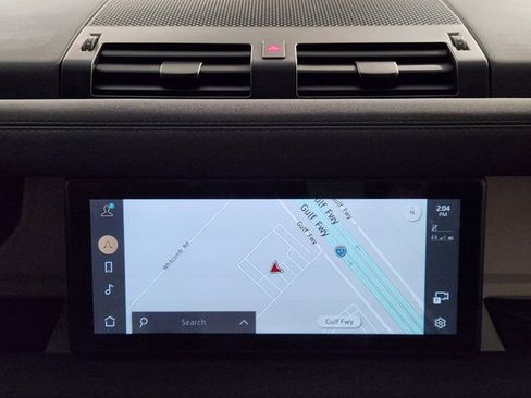 Used 2023 Land Rover Defender 110 X-Dynamic SE image 17