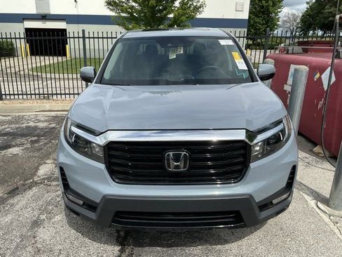 Used 2023 Honda Ridgeline RTL-E image 2