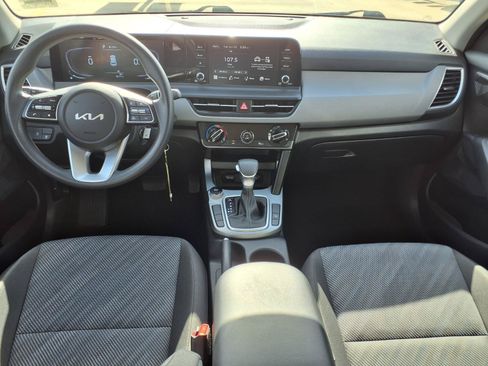 Used 2026 Kia Seltos LX FWD image 10