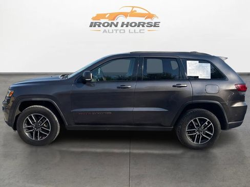 Used 2018 Jeep Grand Cherokee Trailhawk w/ Trailhawk Luxury Group image 8