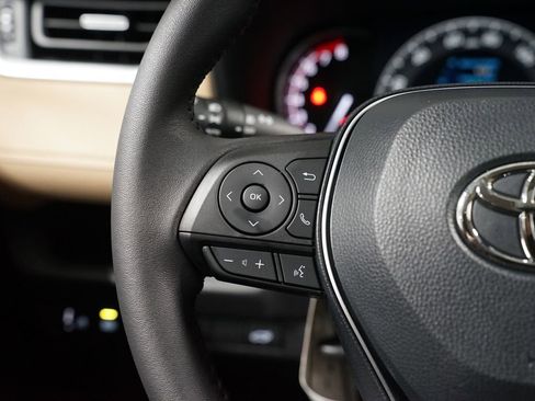 Used 2024 Toyota RAV4 XLE Premium image 14