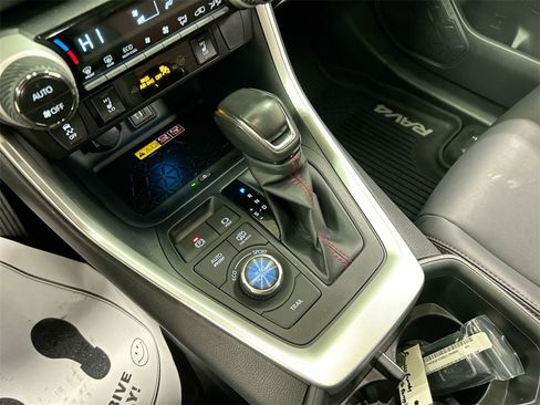 Used 2024 Toyota RAV4 XSE image 17