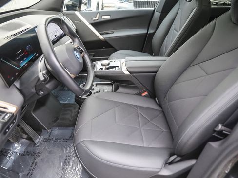 Used 2025 BMW iX xDrive50 w/ Premium Package image 13