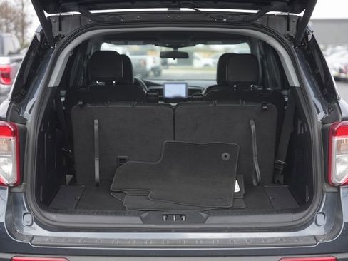 Certified 2022 Ford Explorer XLT w/ Equipment Group 202A image 30