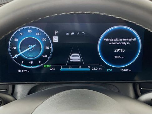 Certified 2025 Hyundai Elantra SEL FWD image 15