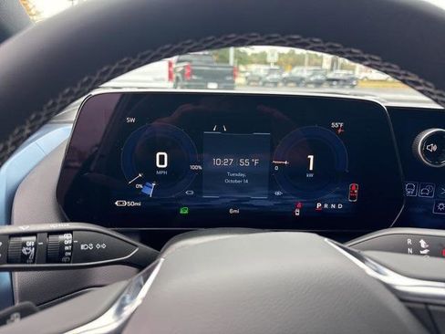 New 2026 Chevrolet Equinox EV LT image 14