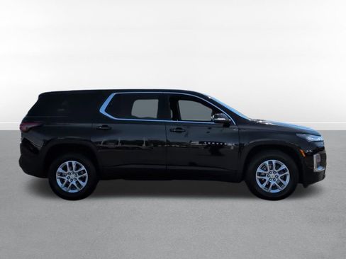 Used 2023 Chevrolet Traverse LS w/ Safety Package AWD/4WD image 4