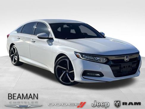 Used 2020 Honda Accord Sport image 1