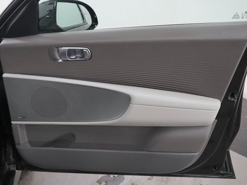Used 2023 Hyundai Ioniq 6 Limited AWD/4WD image 9