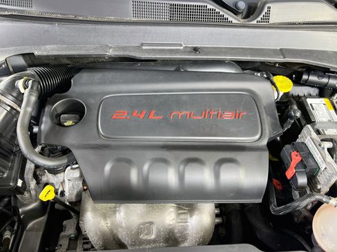 Used 2022 Jeep Compass Latitude AWD/4WD image 27