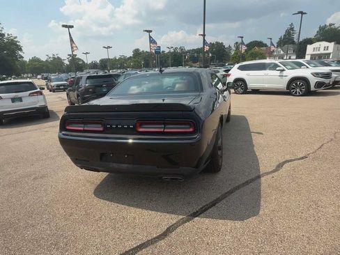 Used 2018 Dodge Challenger R/T Plus RWD image 7
