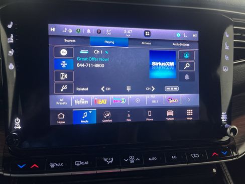 Used 2024 Jeep Wagoneer L Series II w/ Flexible Seating Group AWD/4WD image 34