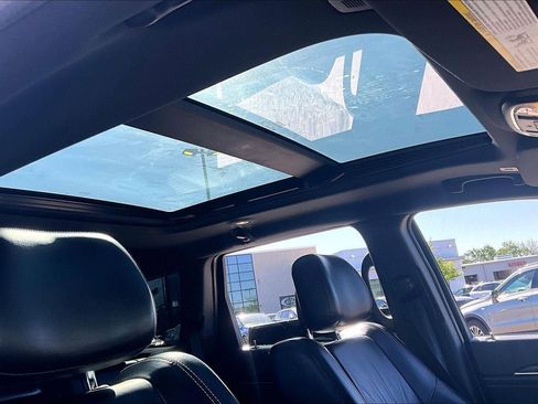 Used 2017 Jeep Grand Cherokee Limited w/ Luxury Group II image 27