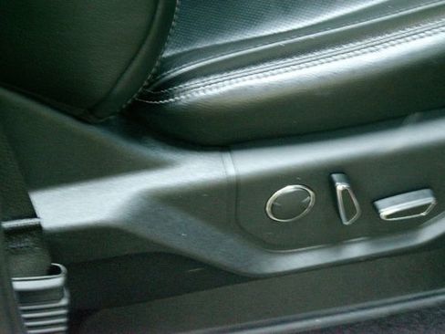 Used 2017 Ford F150 Lariat w/ Equipment Group 502A Luxury AWD/4WD image 13