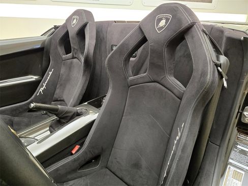 Used 2011 Lamborghini Gallardo LP 570-4 Performante image 27