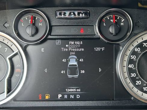 Used 2017 RAM 1500 Big Horn AWD/4WD image 32
