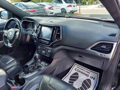 Used 2019 Jeep Cherokee High Altitude image 19