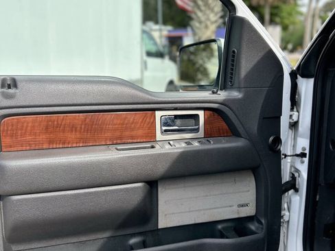 Used 2010 Ford F150 Lariat image 9