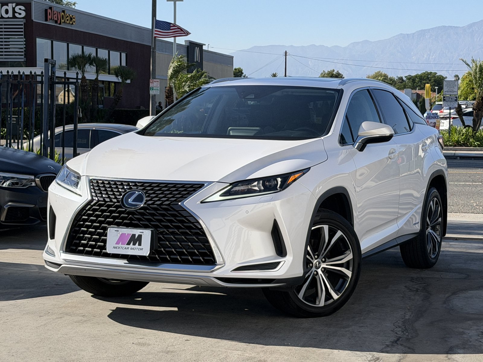 Used 2022 Lexus RX 450h AWD w/ Premium Package image 2