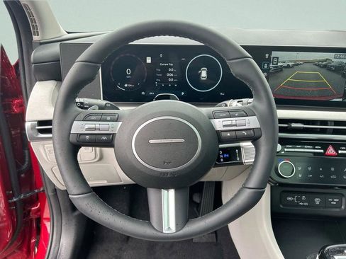 New 2026 Hyundai Tucson Limited image 32