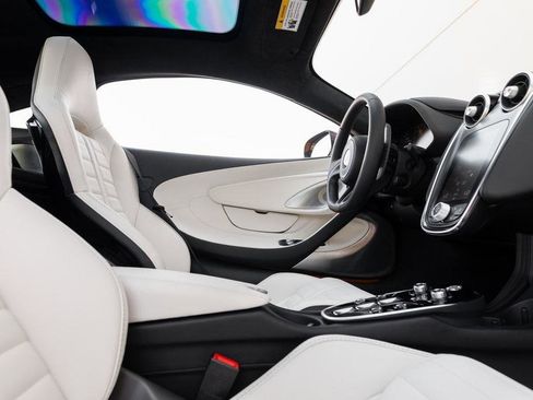 Used 2025 McLaren GTS RWD image 41