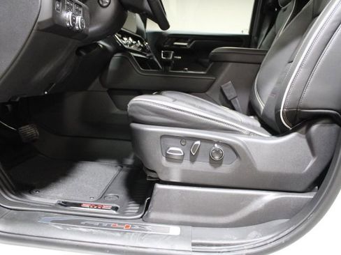 New 2026 GMC Sierra 1500 AT4X AWD/4WD image 22