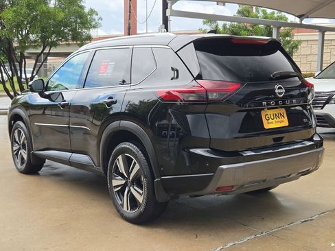 Used 2024 Nissan Rogue SL w/ SL Premium Package FWD image 5