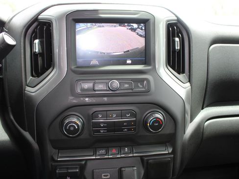 Used 2020 Chevrolet Silverado 2500 Custom w/ Custom Value Package AWD/4WD image 28