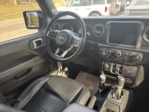 Used 2022 Jeep Wrangler Unlimited Sahara w/ Cold Weather Group image 22