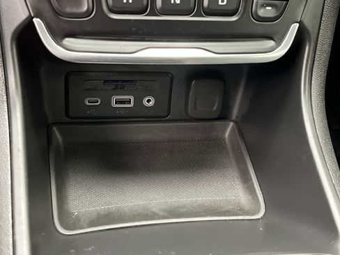 Used 2020 GMC Terrain SLT w/ Preferred Package image 23