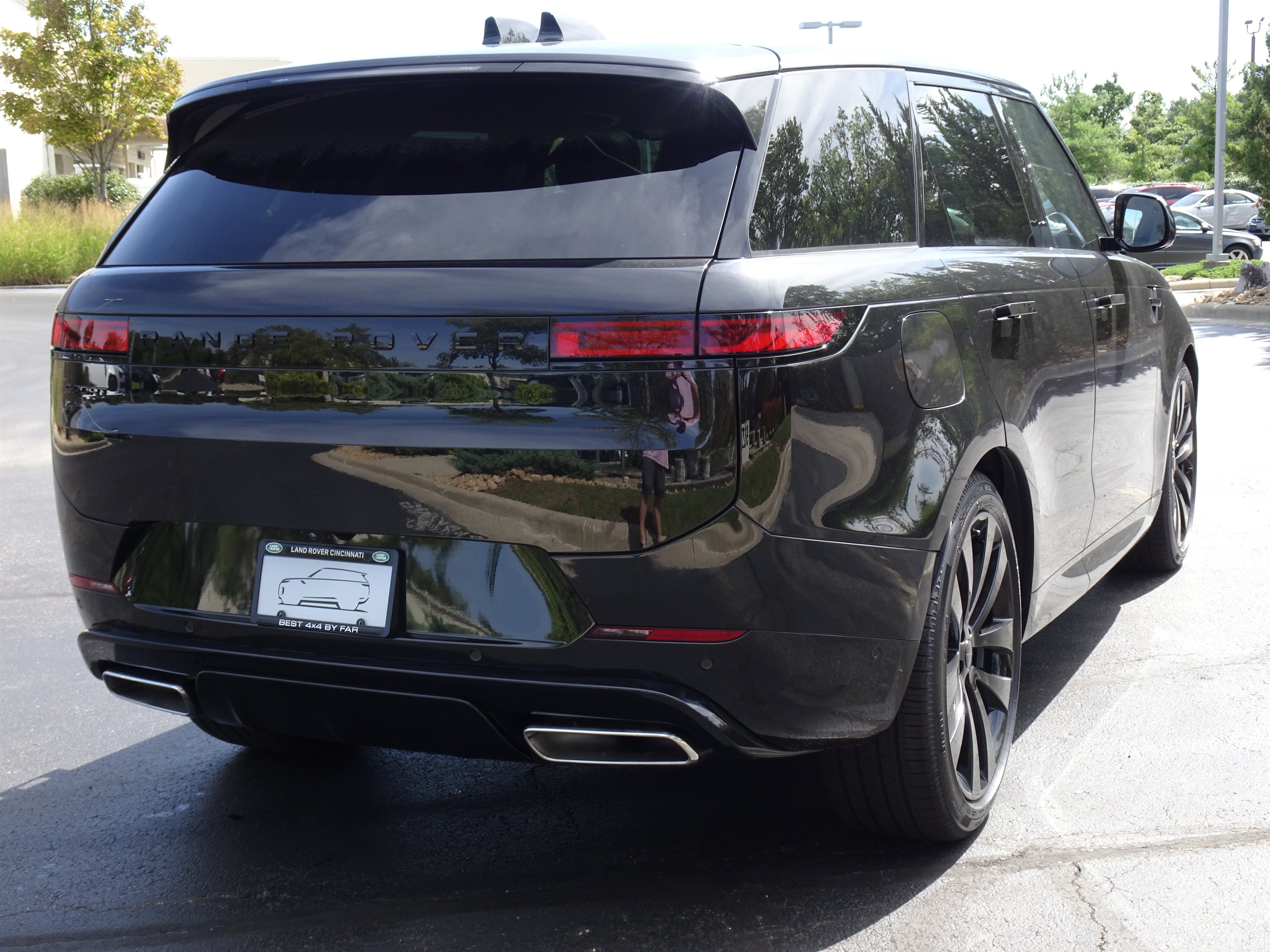 New 2027 Land Rover Range Rover Sport Dynamic SE AWD/4WD image 6