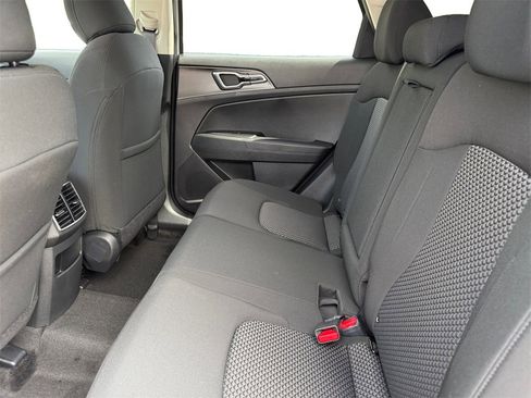 New 2025 Kia Sportage LX image 14