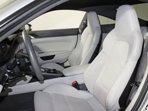 Used 2022 Porsche 911 Carrera S image 5
