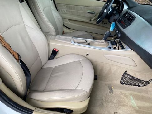 Used 2008 BMW Z4 3.0i RWD image 32