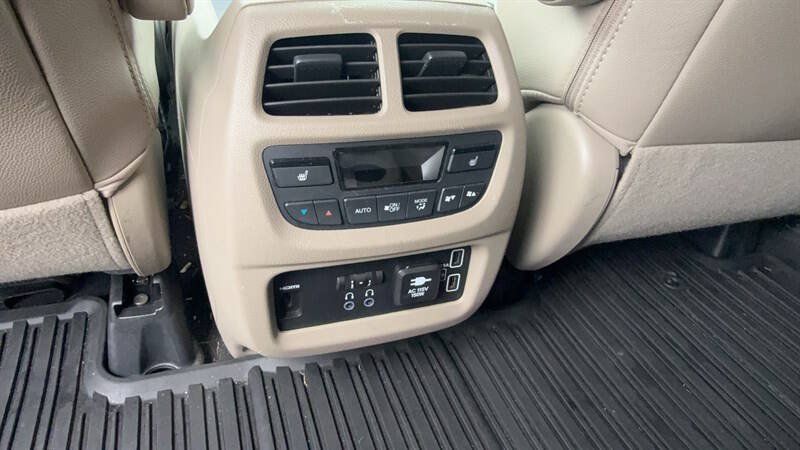 Used 2020 Honda Pilot Elite image 19