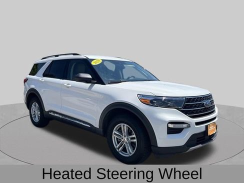 Used 2020 Ford Explorer XLT w/ Equipment Group 202A AWD/4WD image 10