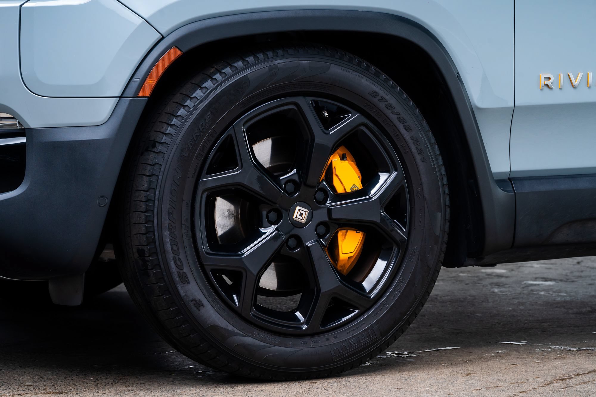 Used 2023 Rivian R1S Adventure Quad AWD/4WD image 4