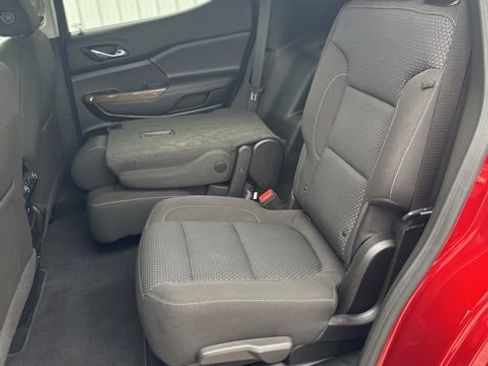 Used 2023 GMC Acadia SLE w/ Driver Convenience Package FWD image 50