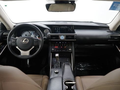 Used 2018 Lexus IS 300 300 w/ Comfort Package image 12