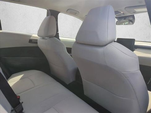 Used 2024 Toyota Corolla Cross L AWD/4WD image 24