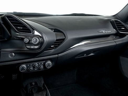 Used 2019 Ferrari 488 Spider image 27