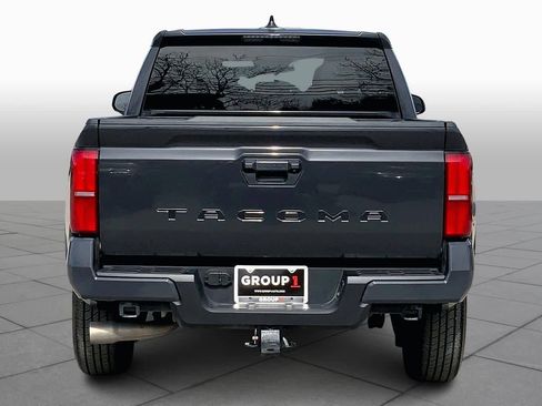 Used 2025 Toyota Tacoma SR5 image 5