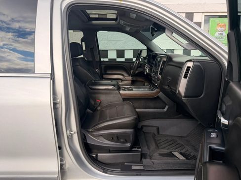 Used 2018 GMC Sierra 1500 Denali w/ Denali Ultimate Package AWD/4WD image 32