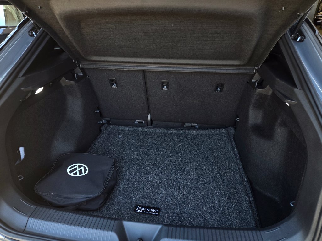 Used 2024 Volkswagen ID.4 2WD image 23