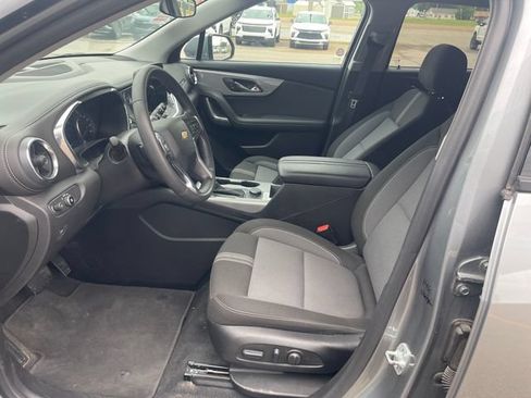 Used 2025 Chevrolet Blazer LT FWD image 10