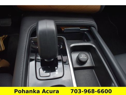 Used 2024 Volvo XC90 T8 Plus AWD/4WD image 17