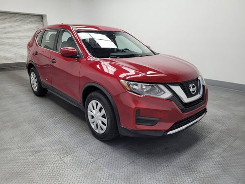 Used 2017 Nissan Rogue S FWD image 13