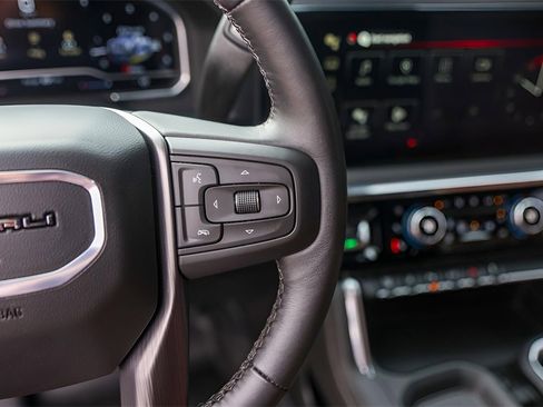 Used 2024 GMC Sierra 3500 Denali Ultimate image 13