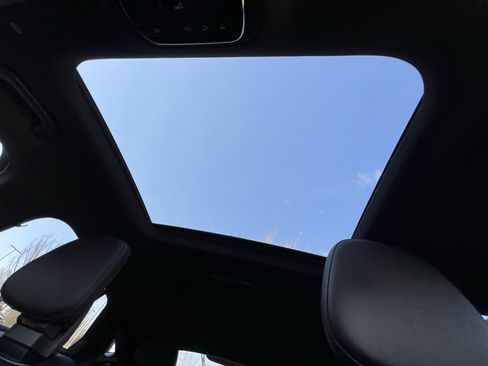 Certified 2025 Mercedes-Benz GLC 300 4MATIC image 27